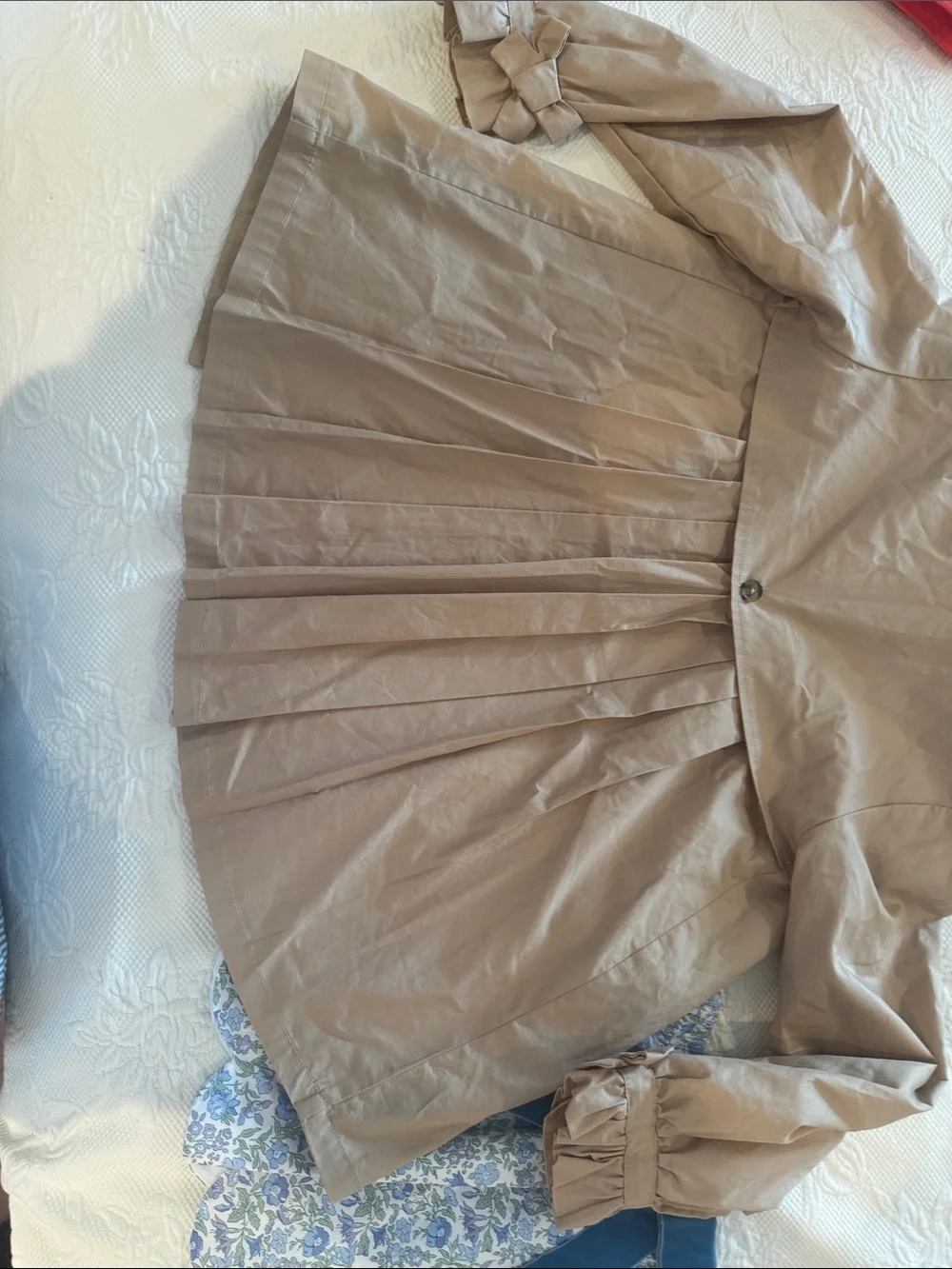Lot of 2 items – Mayoral girls trenchcoat and Sal & Pimenta 8T skirt